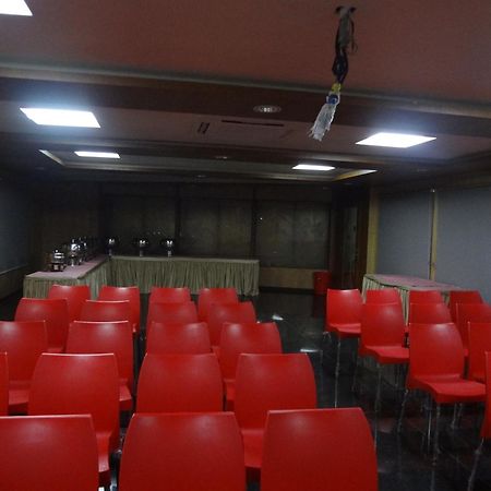 Sanu International Hotel Nāmakkal Kültér fotó