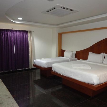 Sanu International Hotel Nāmakkal Kültér fotó