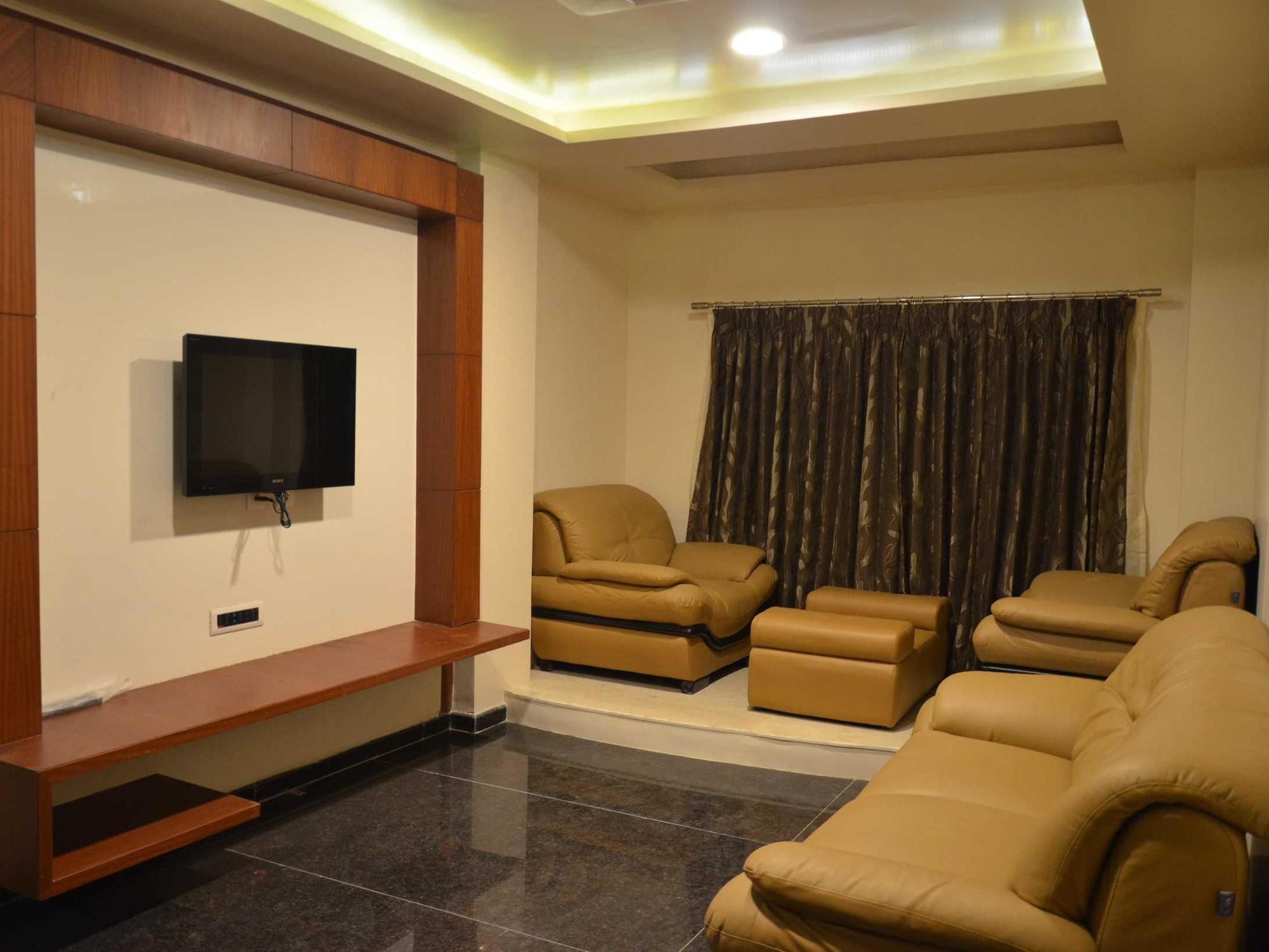 Sanu International Hotel Nāmakkal Kültér fotó
