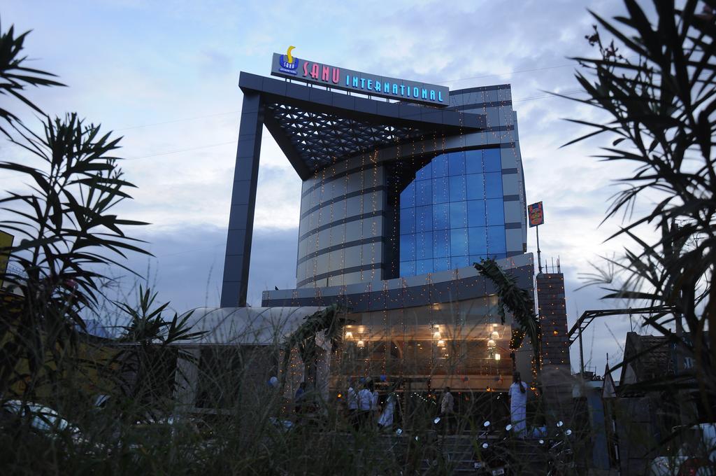 Sanu International Hotel Nāmakkal Kültér fotó