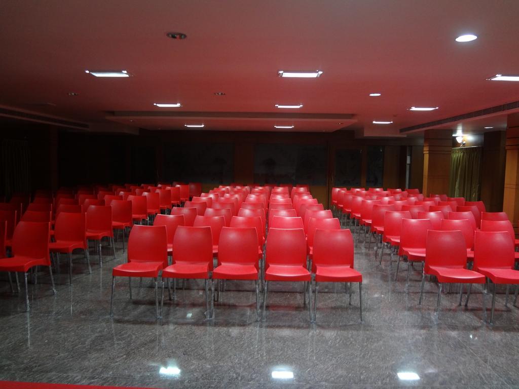 Sanu International Hotel Nāmakkal Kültér fotó