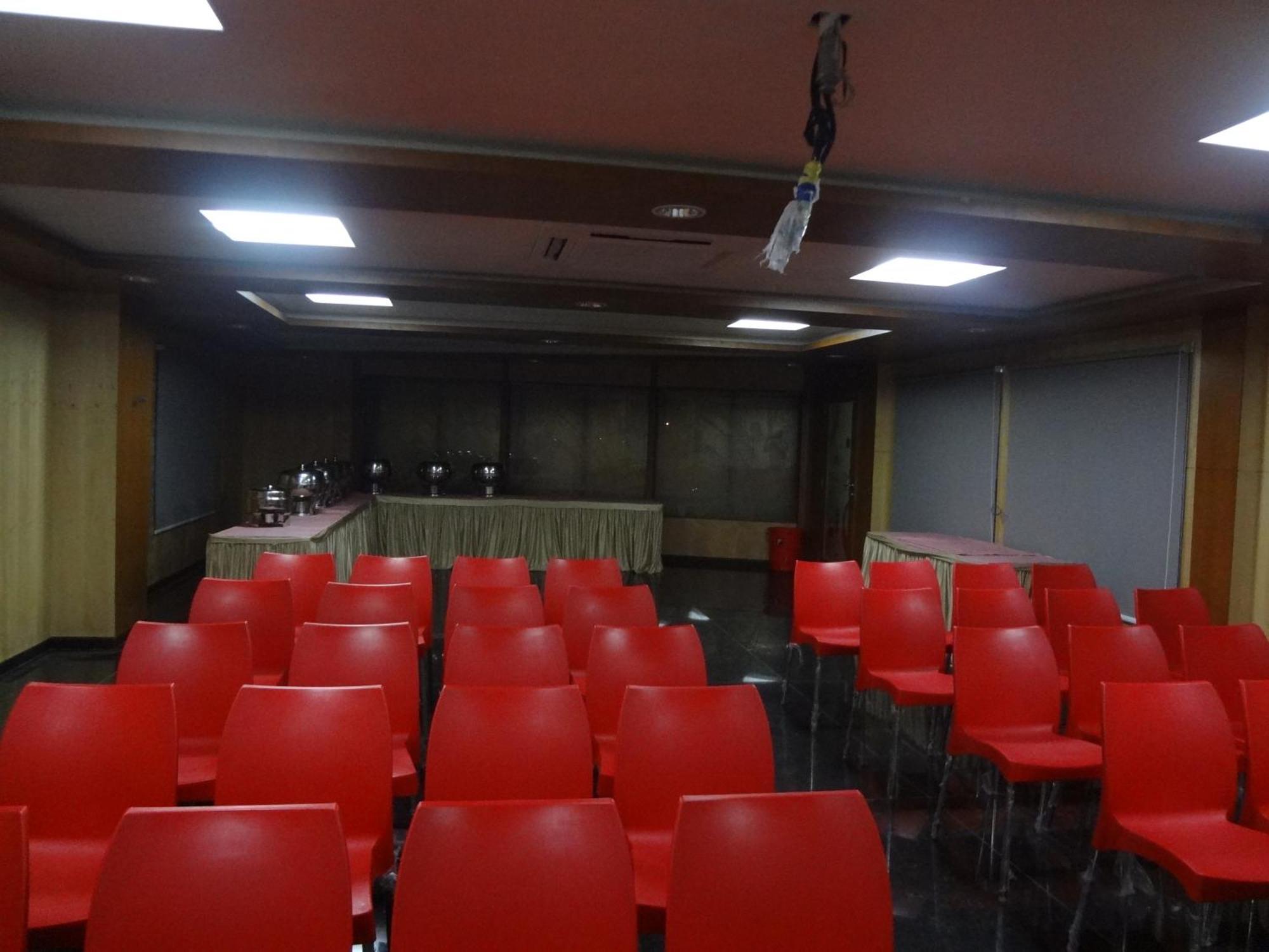 Sanu International Hotel Nāmakkal Kültér fotó